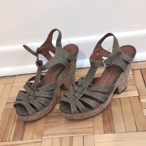 Shoes - Jeffrey Campbell Platform Wedge Sandals Size 38